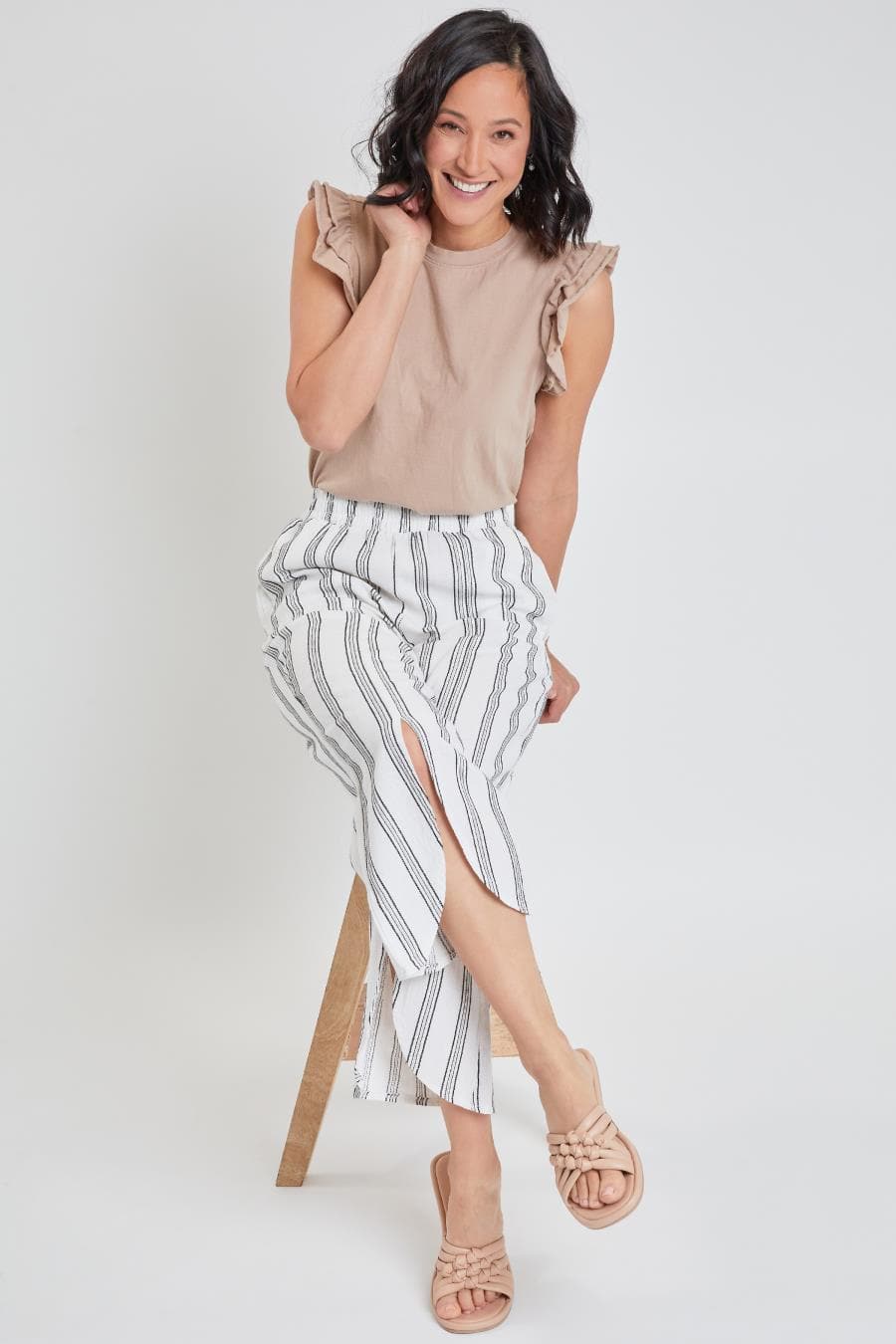 Women's Lifestyle Cropped Tulip Slit Hem Pant
