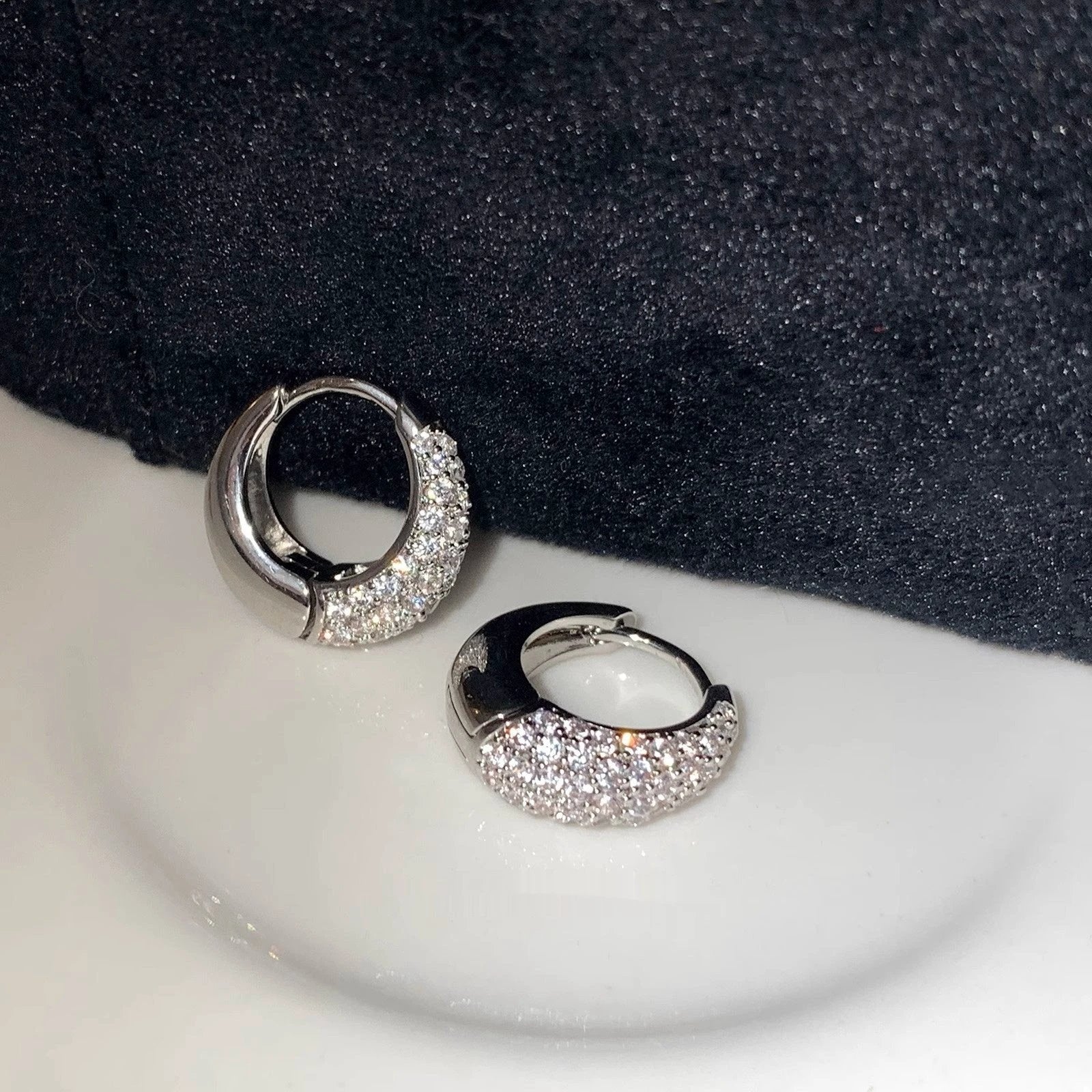 Women's Fashion Personalized Zircon Hoop Earrings