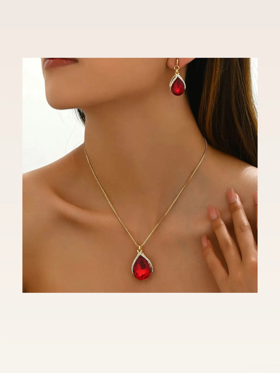 18K Gold-Plated Rhinestone Teardrop Necklace and Earrings Jewelry Set