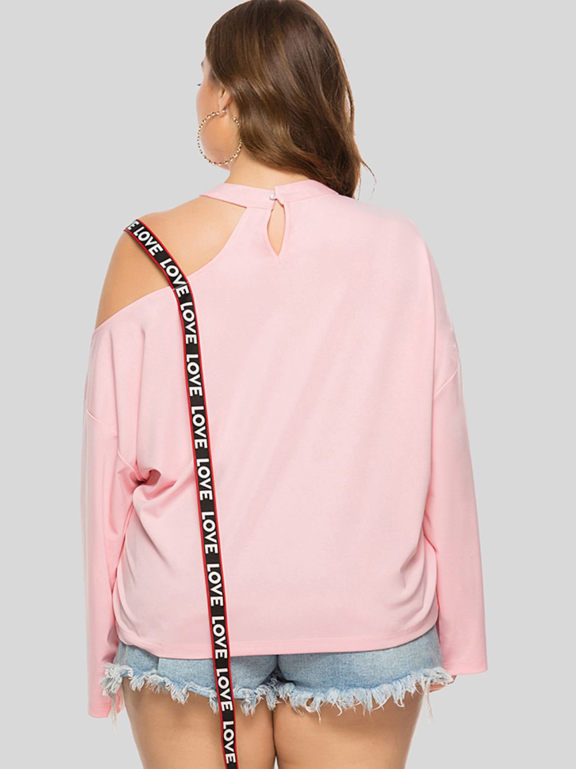Plus Size Cold-Shoulder Round Neck Blouse See size chart under “more details”