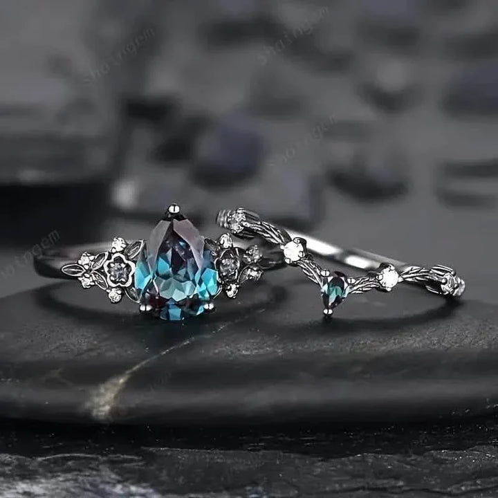 2-Piece Set: Gothic Black & Golden Engagement Ring Set with Pear-Shaped Cubic Zirconia