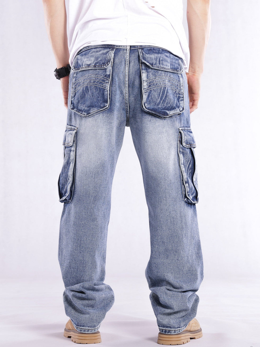 Men's Loose Fit Cargo Jeans