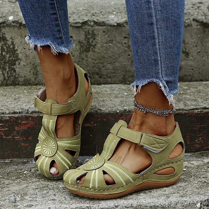 Women's Cutout Round-Toe Velcro Beach Sandals