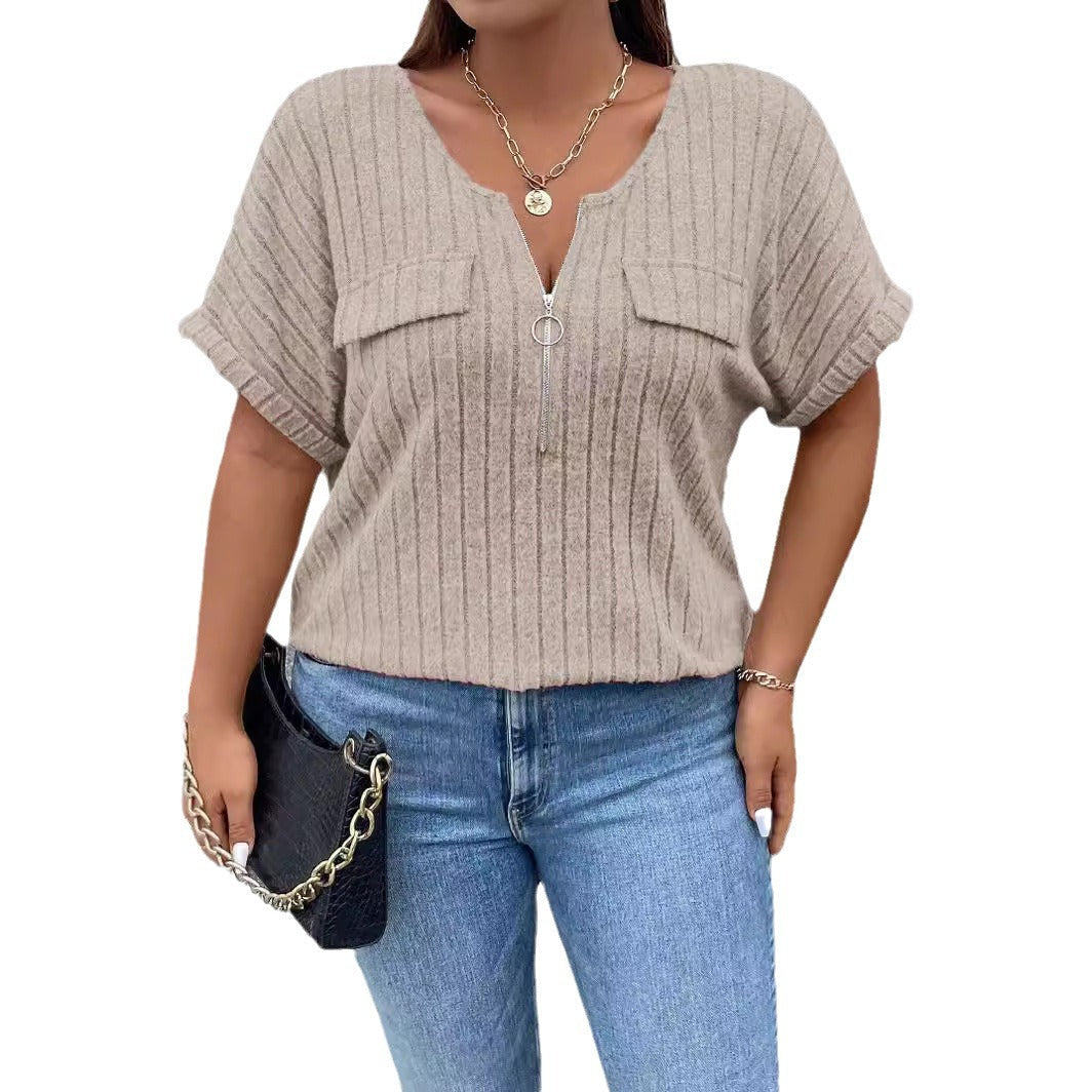Solid-color Plus-size Top With Zipper Short Sleeves And Faux Pockets