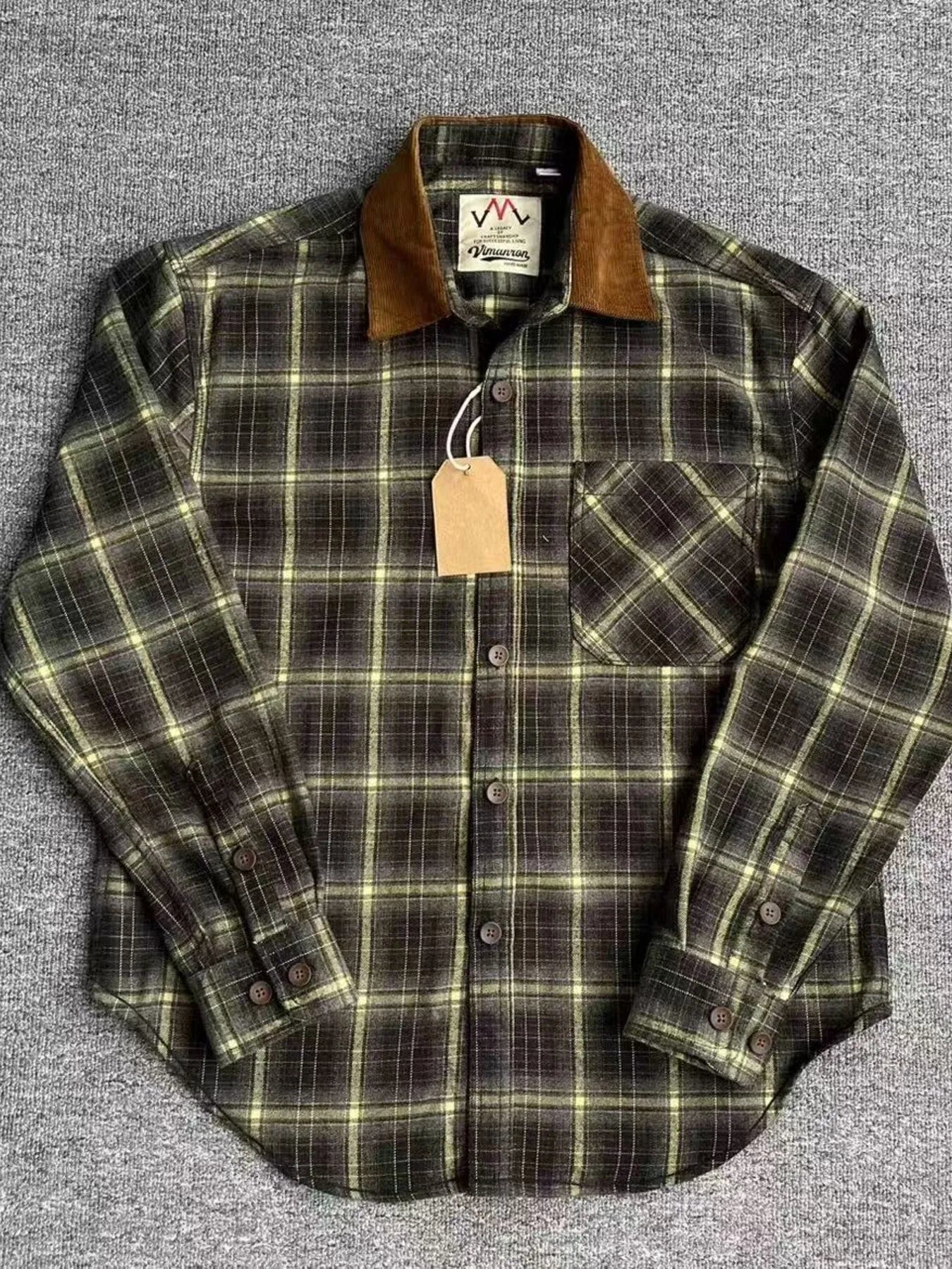Men's Plus Size Oversized Plaid Button Up Shirt