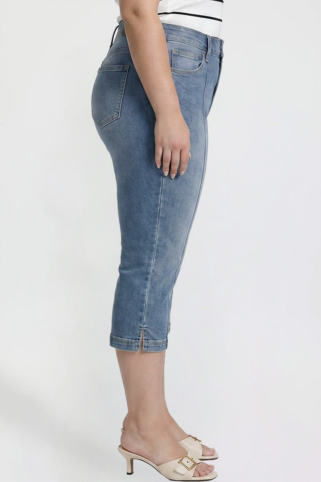Women's Plus Pin Tuck Capri