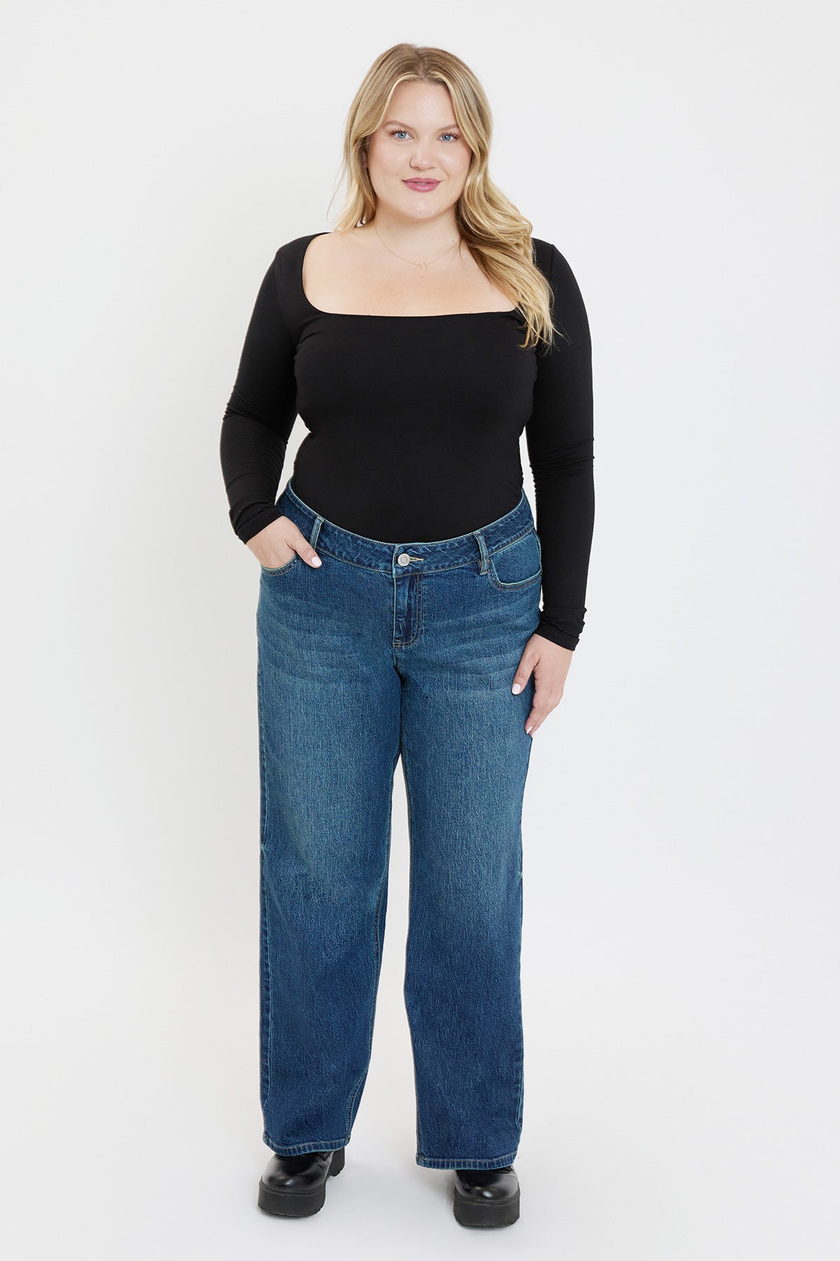 Women's Plus Luxe Wide Leg Jeans