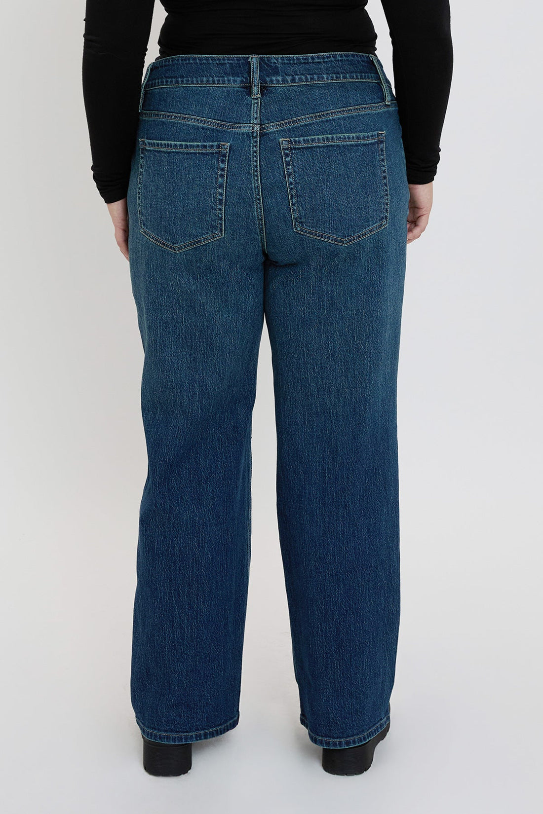 Women's Plus Luxe Wide Leg Jeans