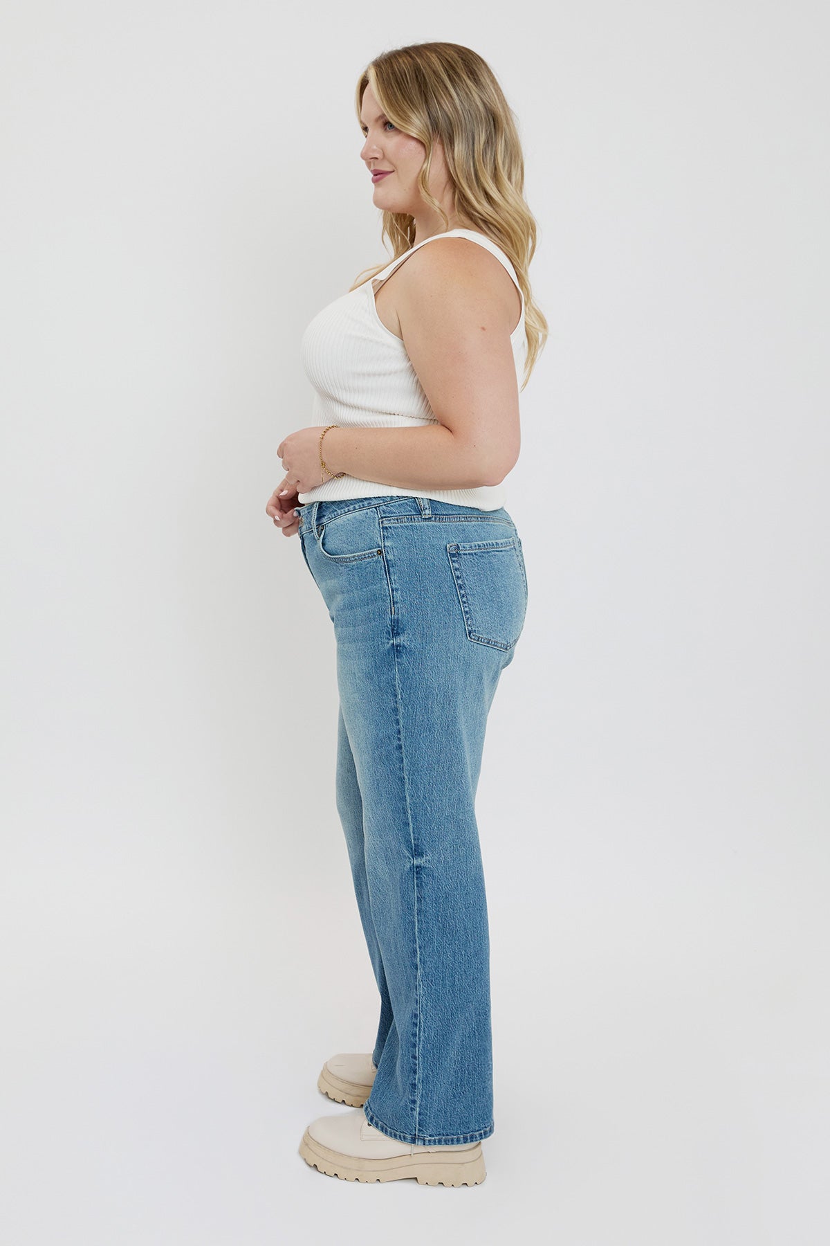 Women's Plus Luxe Wide Leg Jeans