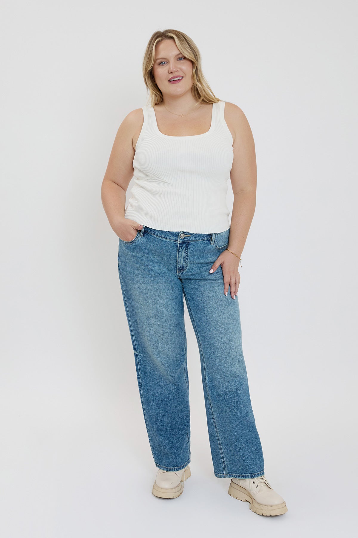 Women's Plus Luxe Wide Leg Jeans