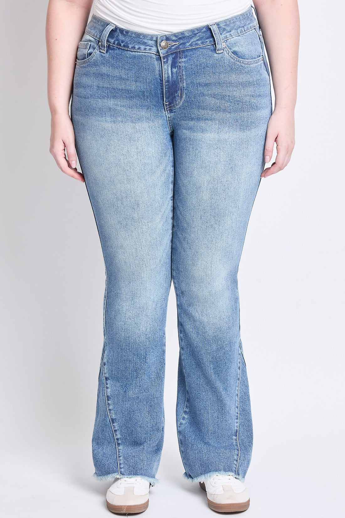Women's Plus Low Rise Frayed Hem Flare Jeans