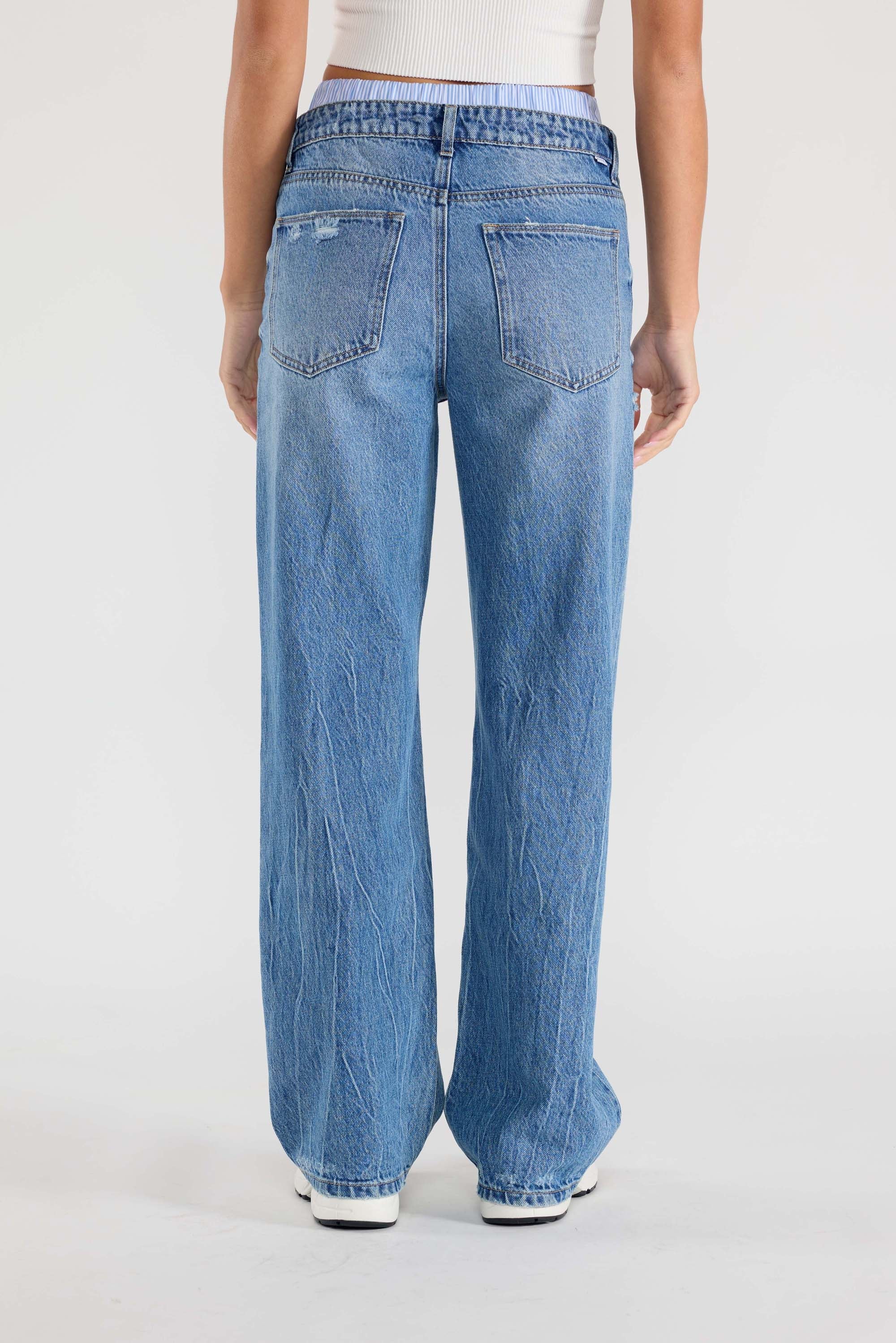Low Waist Relaxed Straight Jeans with Tie Wash