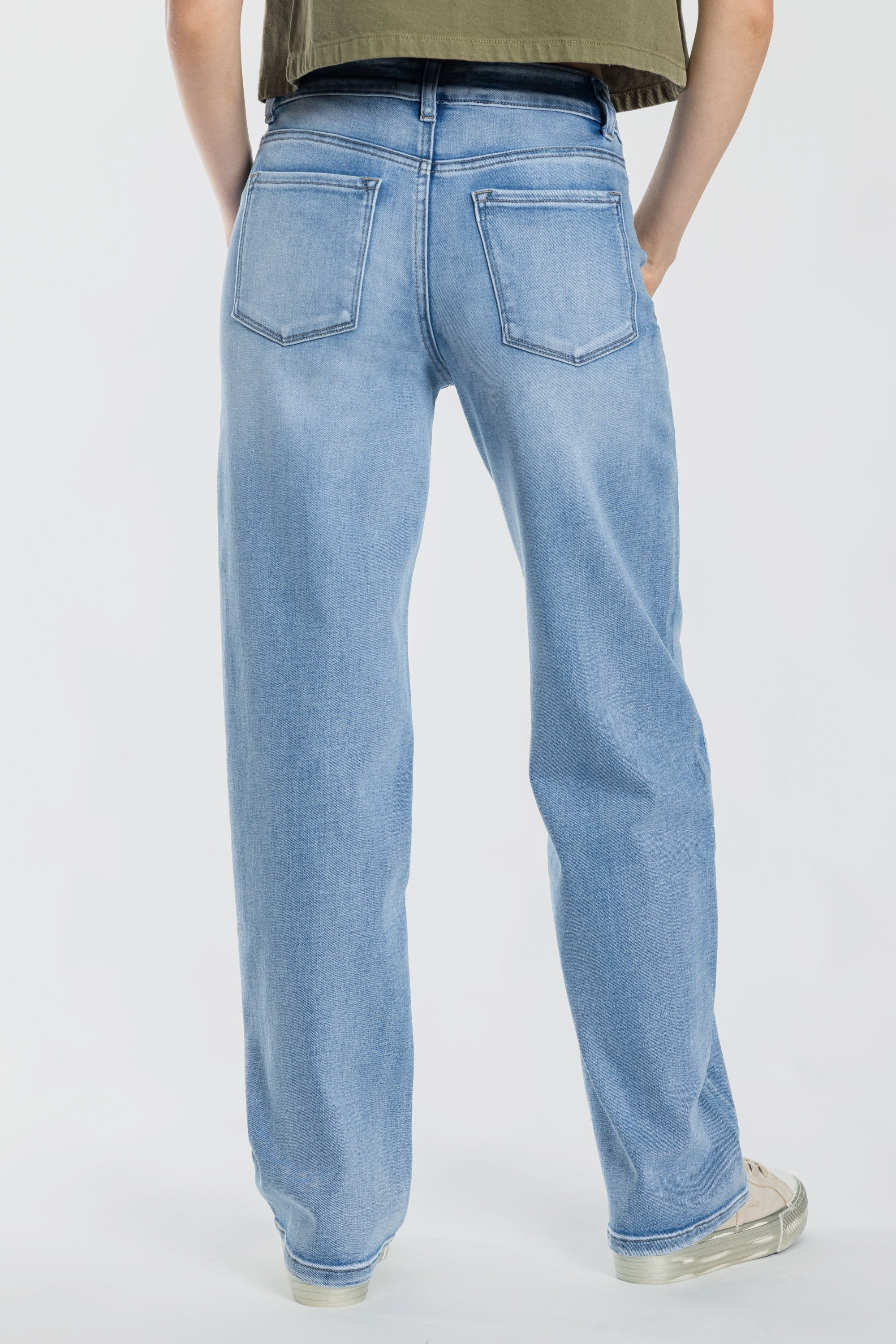 Mid Waist Loose Straight Jeans