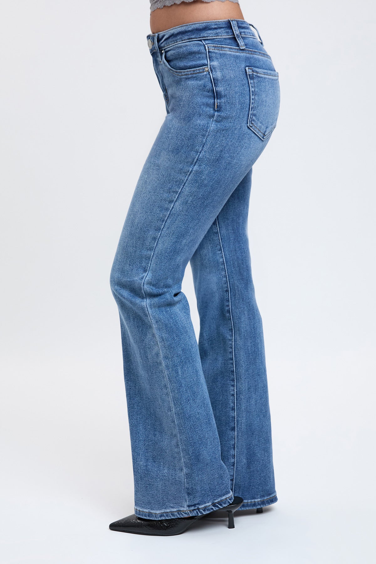 Women's Essential Flare Jeans
