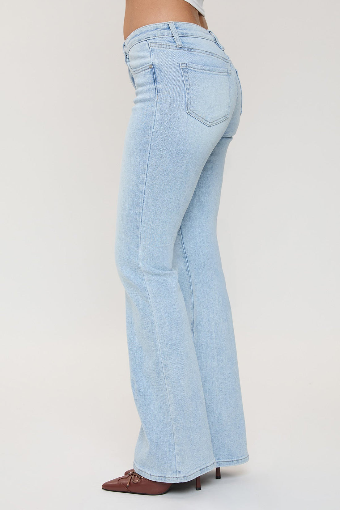 Women's Essential Flare Jeans