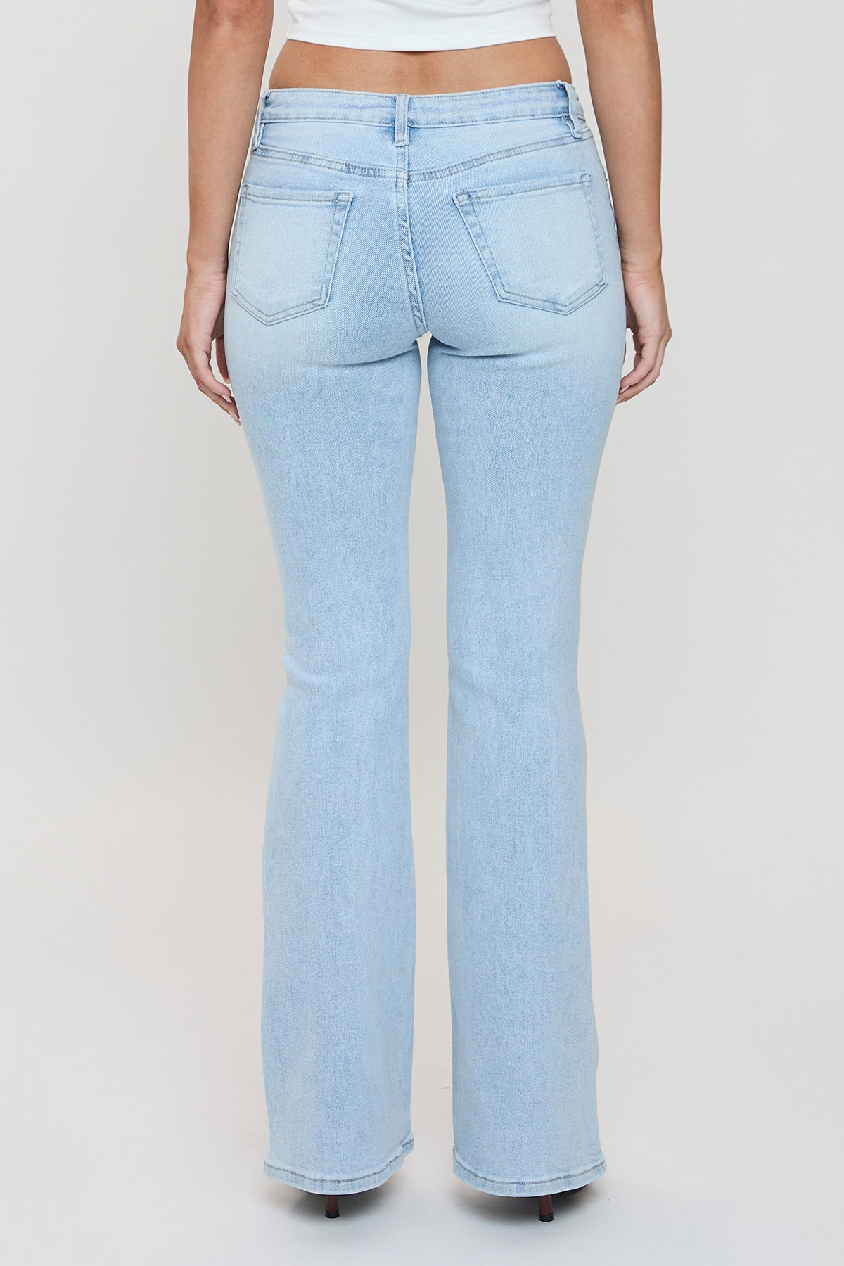 Women's Essential Flare Jeans