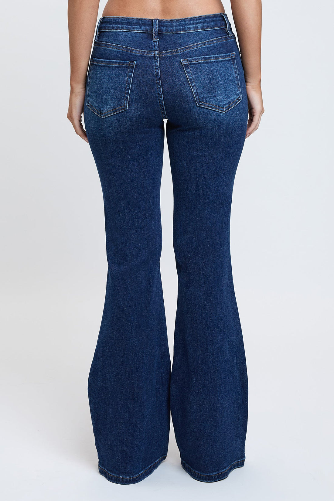 Women's Essential Flare Jeans