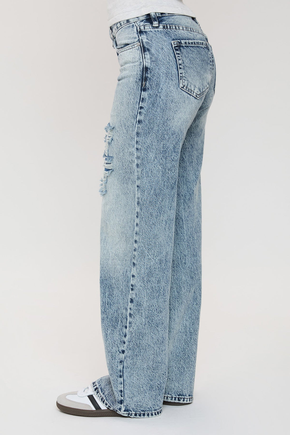 Women's Low Rise Wide Leg Rigid Jeans