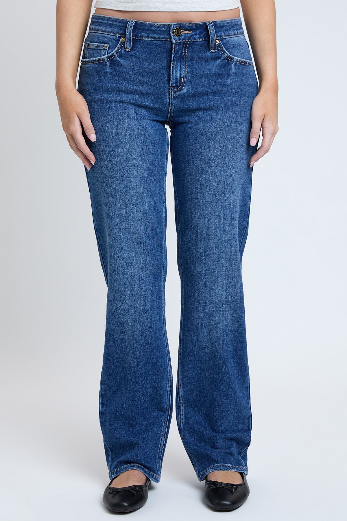 Women's Essential Straight Jeans