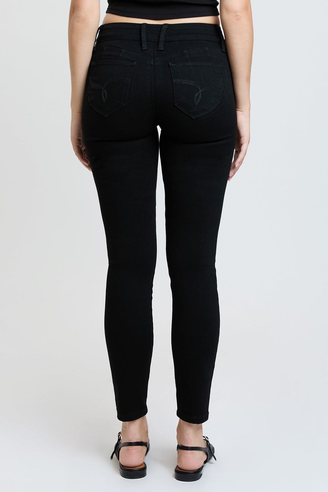 Women's Luxe Mid Rise WannaBettaButt Skinny Jeans