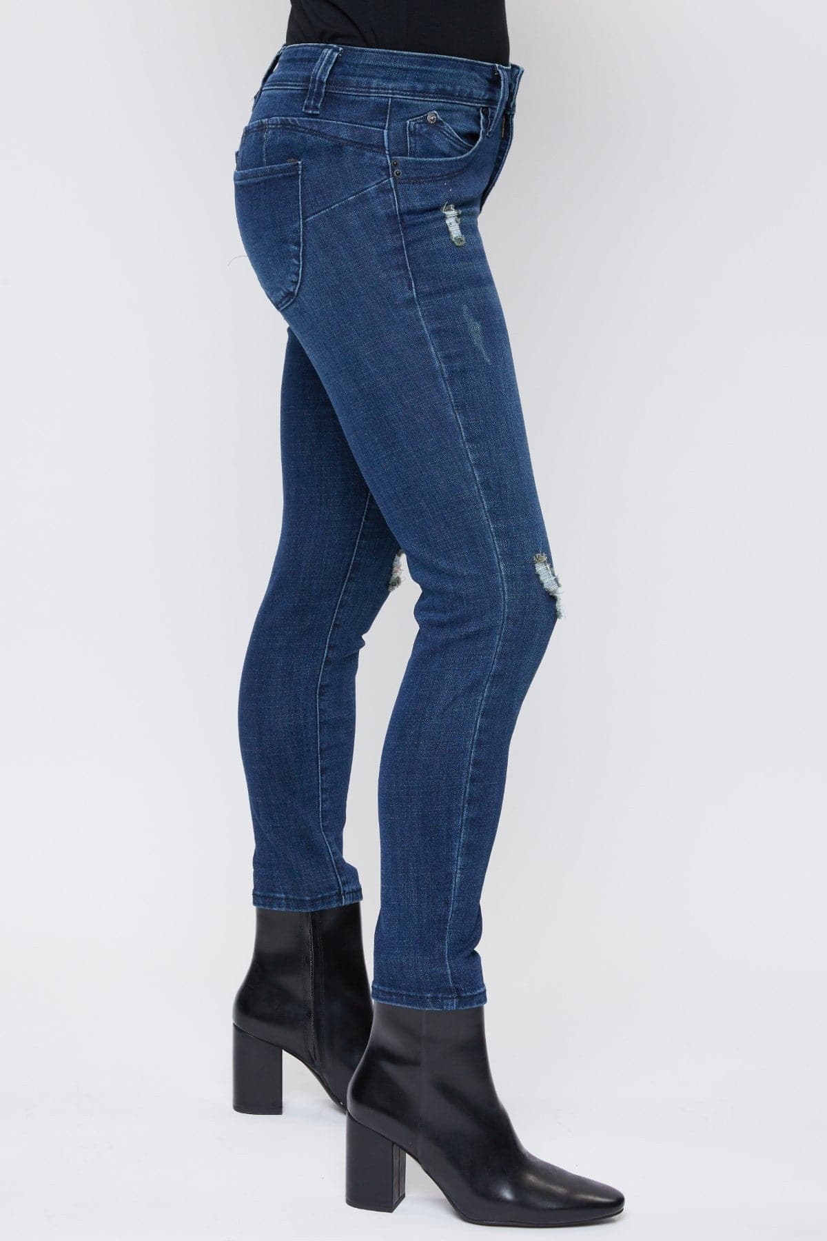 Women's Petite WannaBettaButt Mid Rise Skinny Jeans