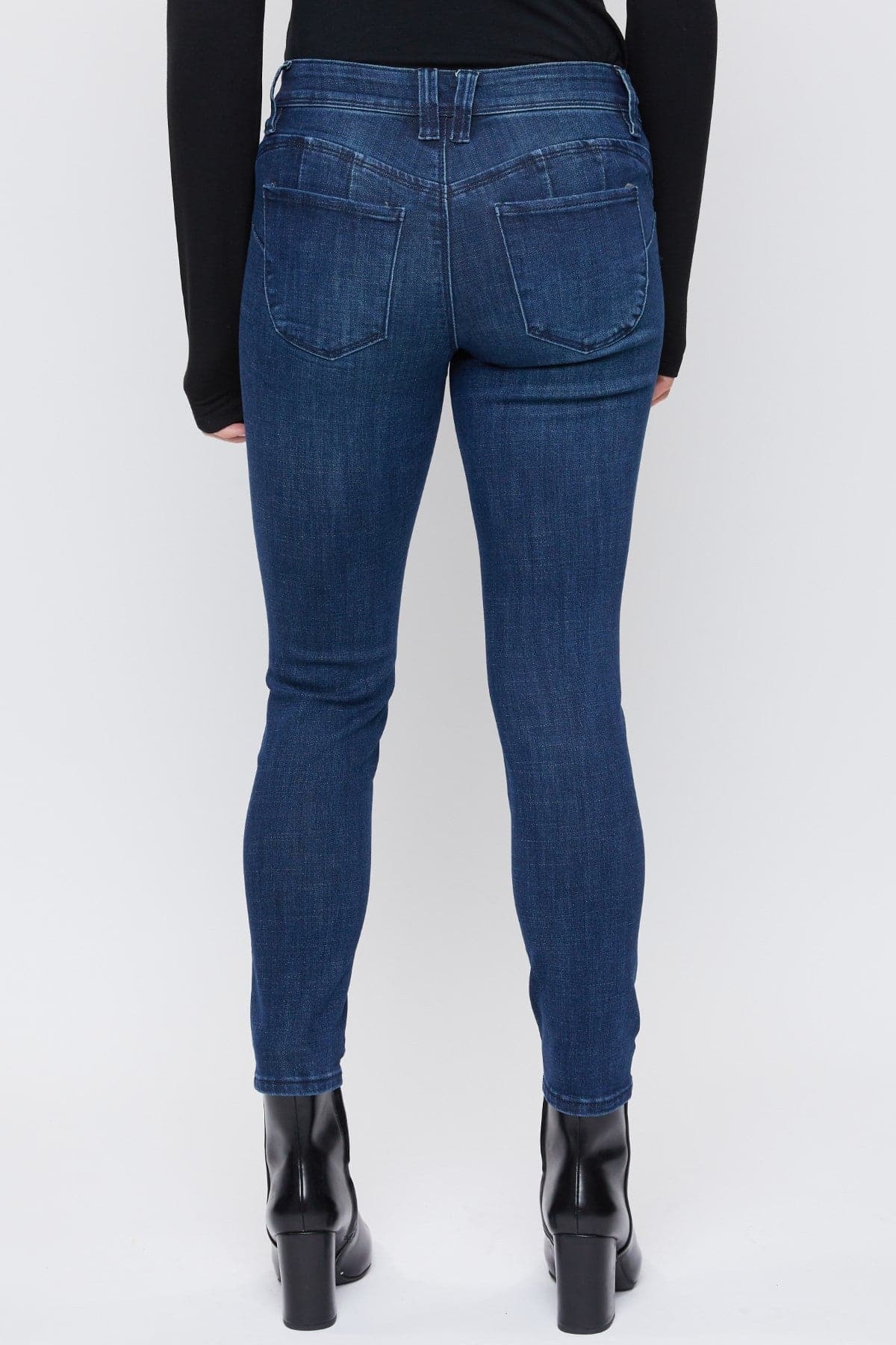 Women's Petite WannaBettaButt Mid Rise Skinny Jeans
