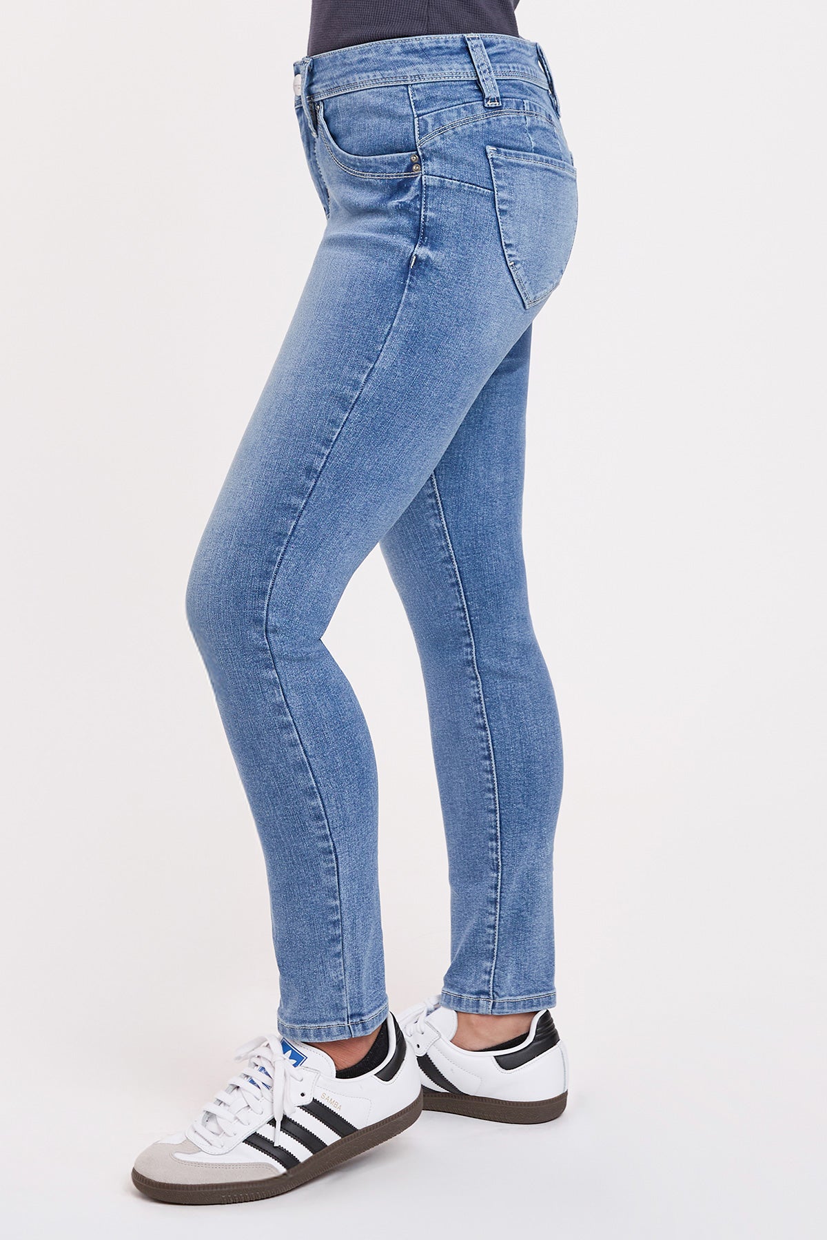 Women's Petite Curve Confidence  Mid Rise Skinny