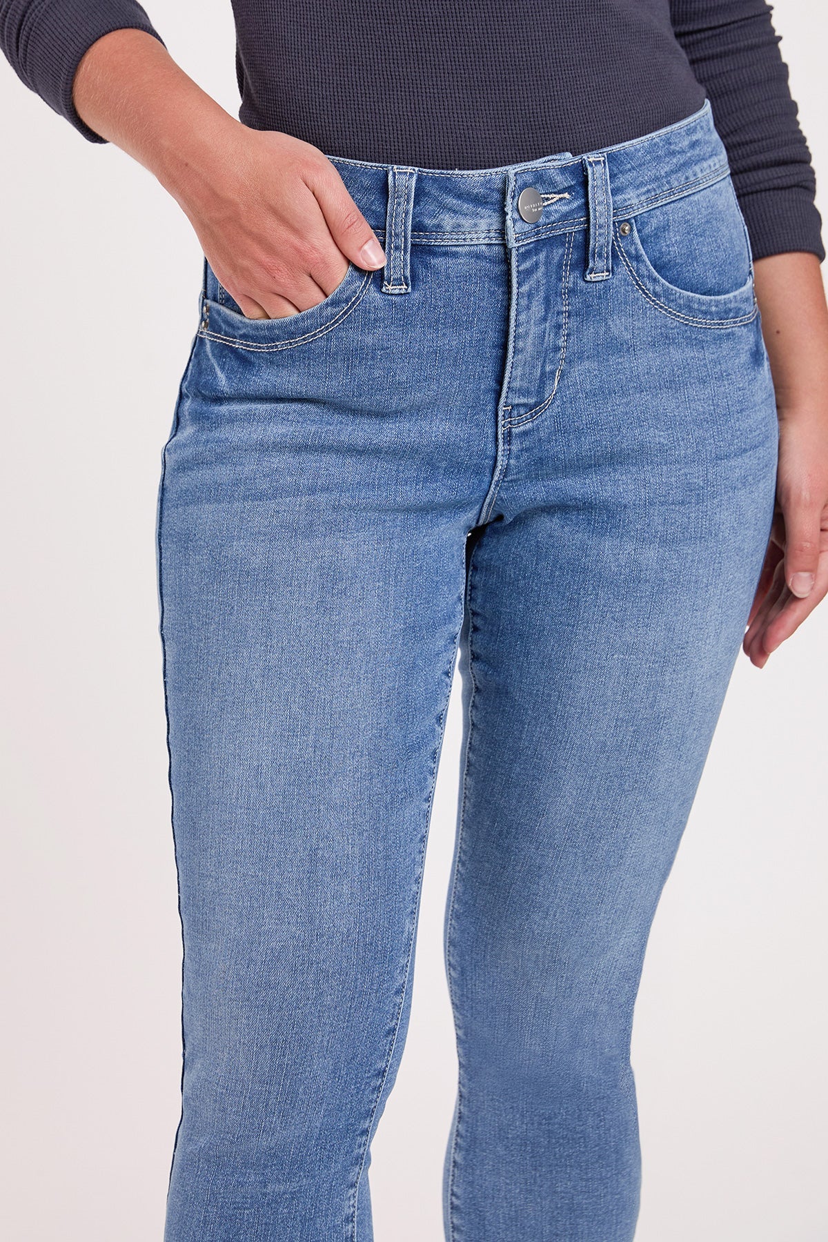 Women's Petite Curve Confidence  Mid Rise Skinny