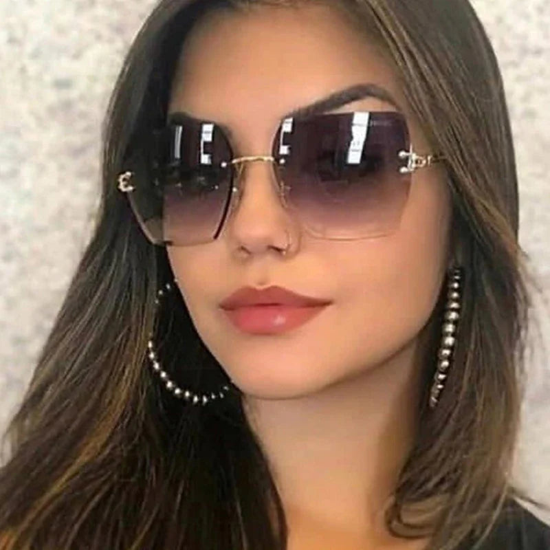 Trendy Polygonal Gradient Women Frameless Sunglasses