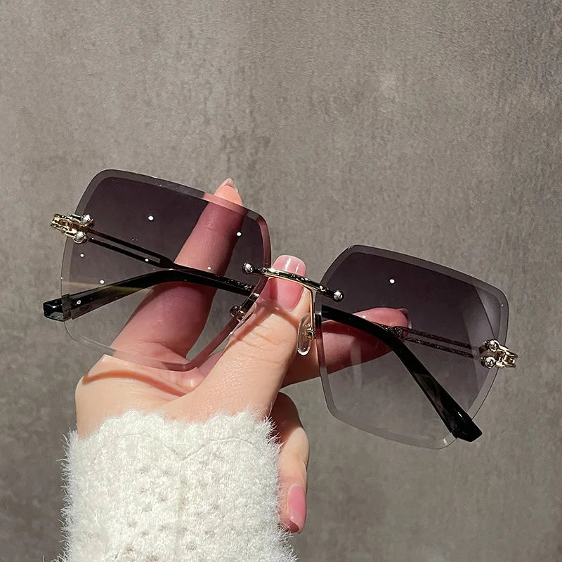 Trendy Polygonal Gradient Women Frameless Sunglasses