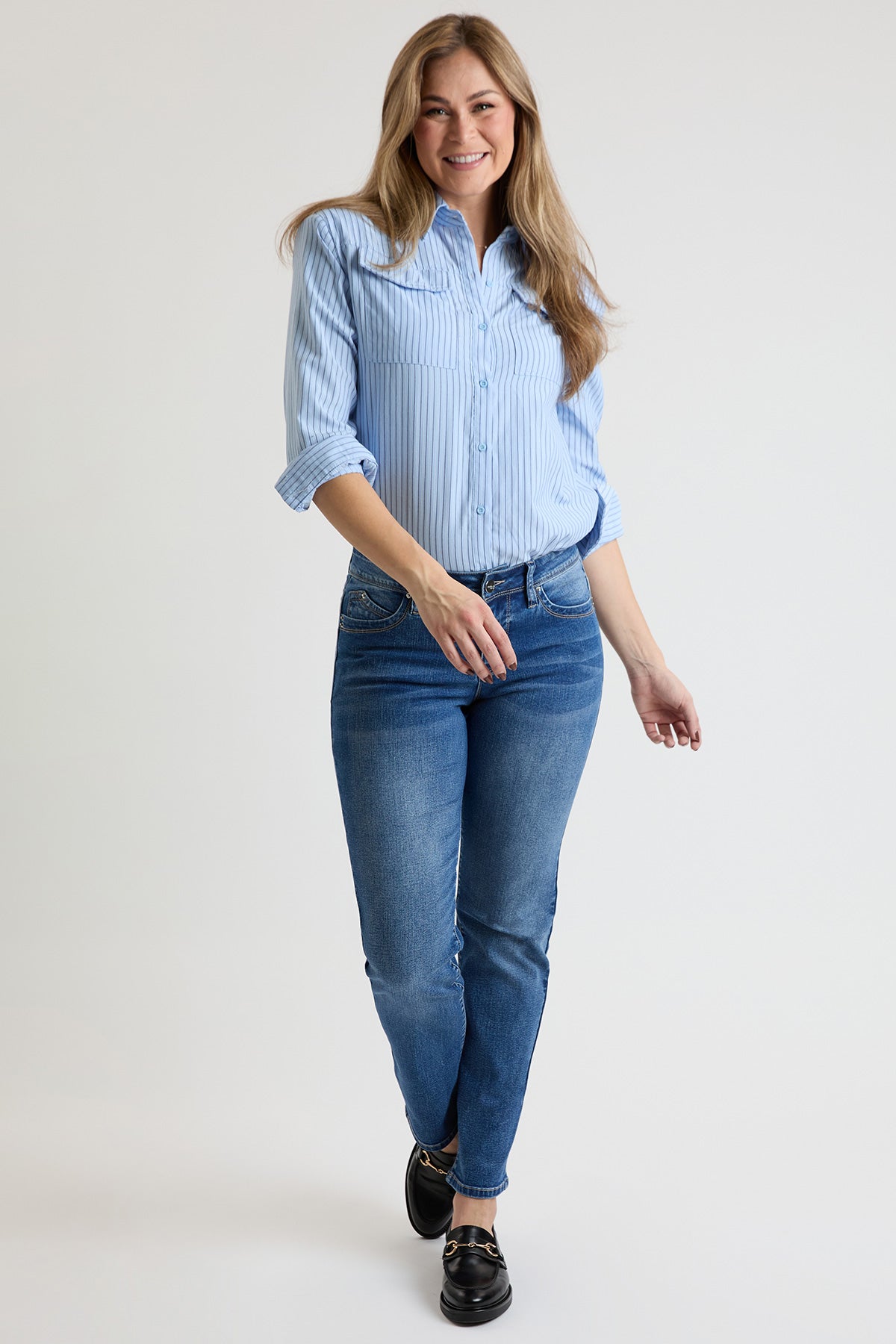 Women's High Rise Curve Confidence  Straight Jeans