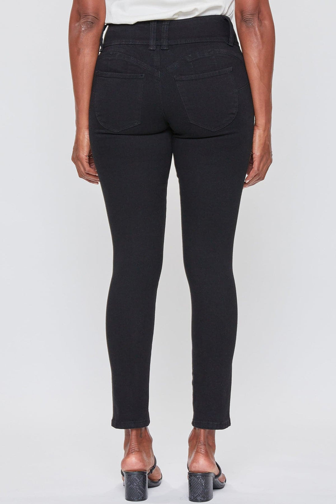 Women's Sustainable WannaBettaButt Skinny Jeans