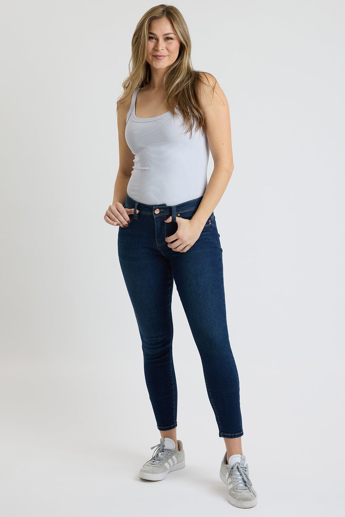 Women's High Rise Curve Confidence  Skinny Jeans