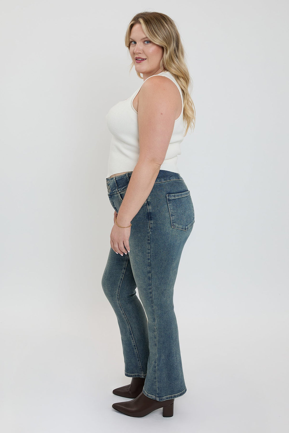 Women's Plus 3-Button Premium Stretch Bootcut Jeans