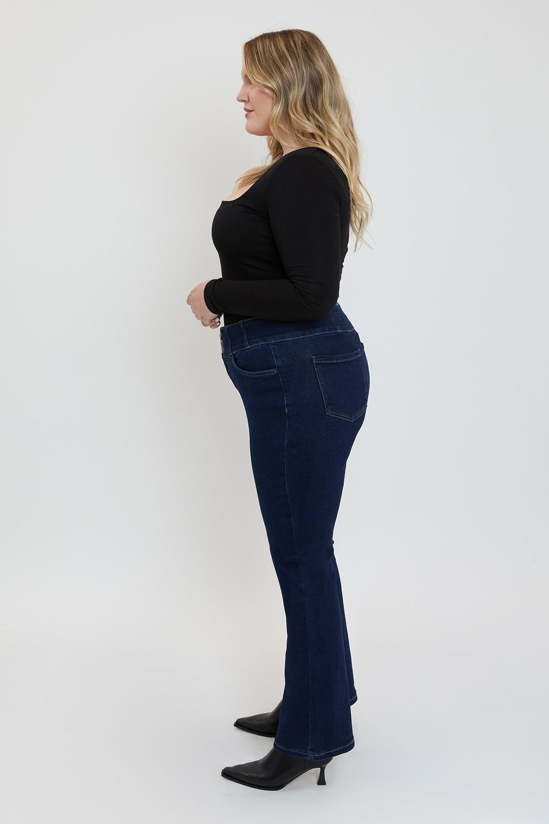 Women's Plus 3-Button Premium Stretch Bootcut Jeans