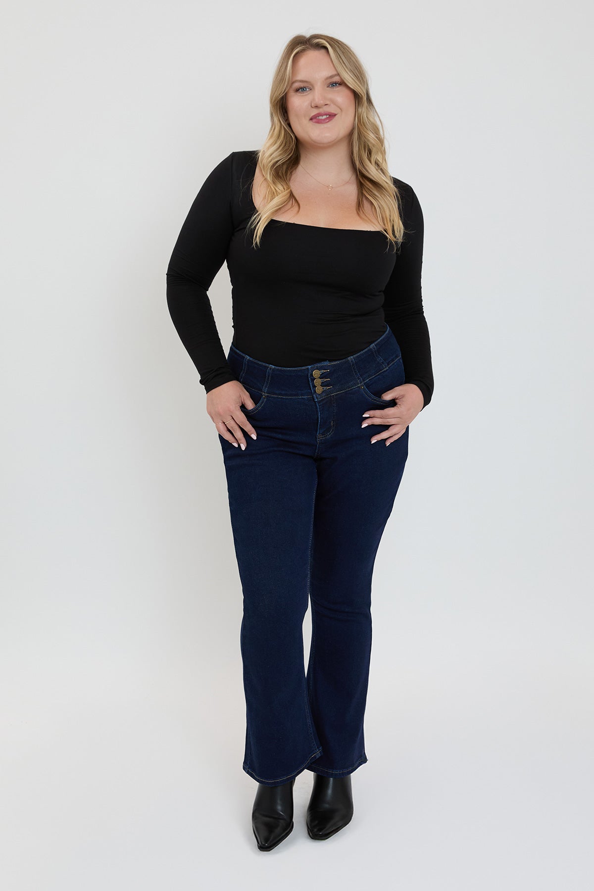 Women's Plus 3-Button Premium Stretch Bootcut Jeans
