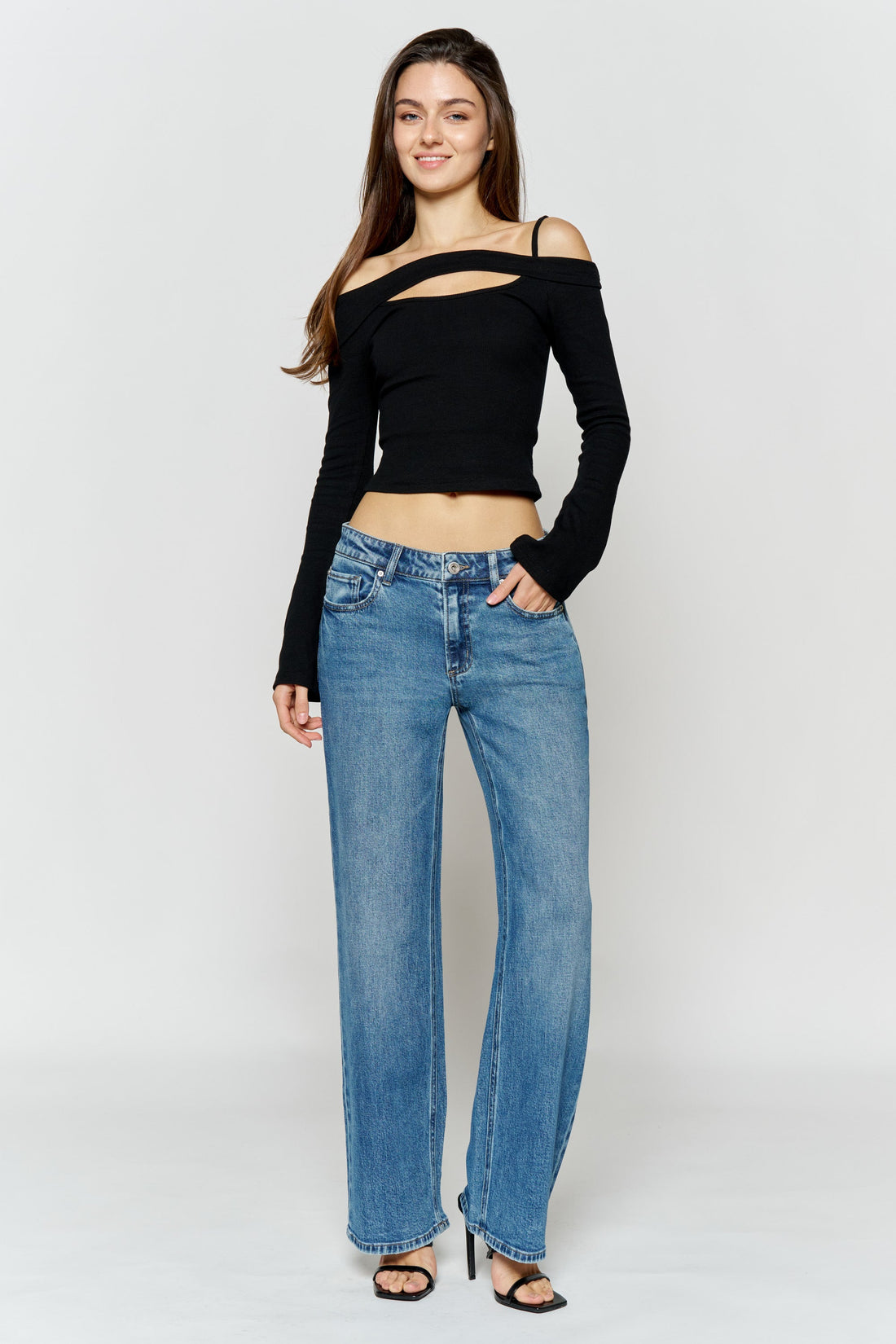 Mid Waist Relaxed Wide Leg Jeans
