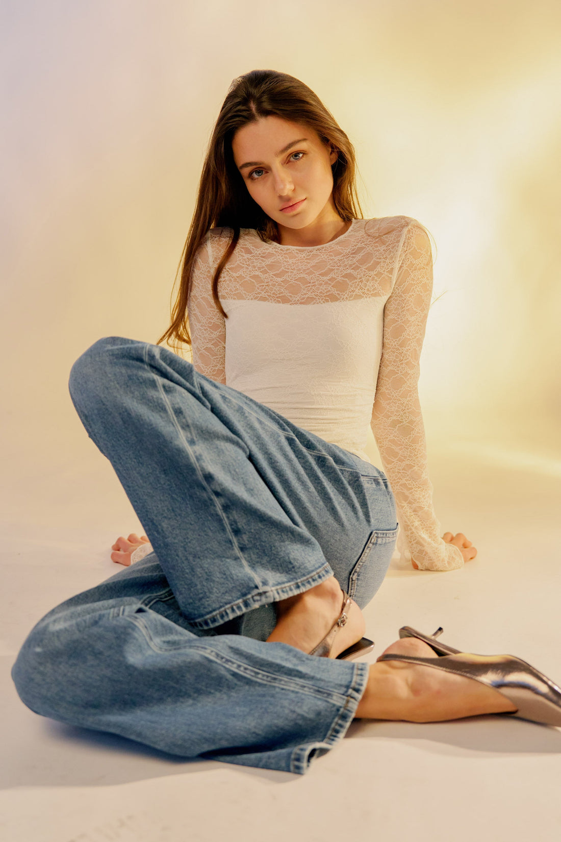 Mid Waist Relaxed Wide Leg Jeans