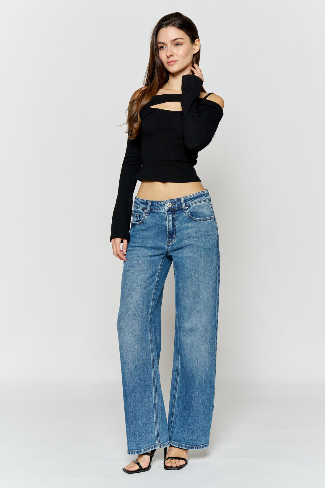 Mid Waist Relaxed Wide Leg Jeans