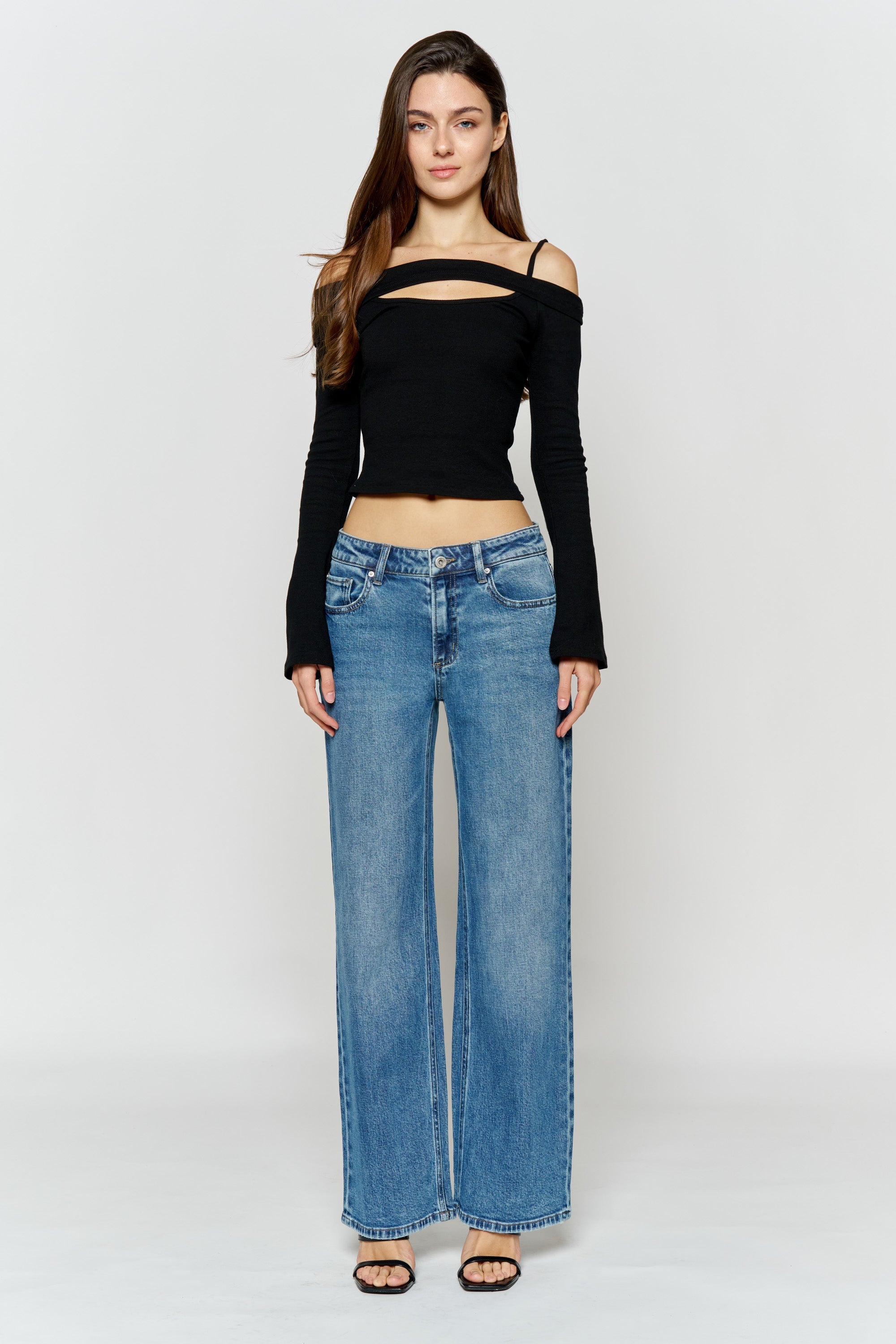 Mid Waist Relaxed Wide Leg Jeans