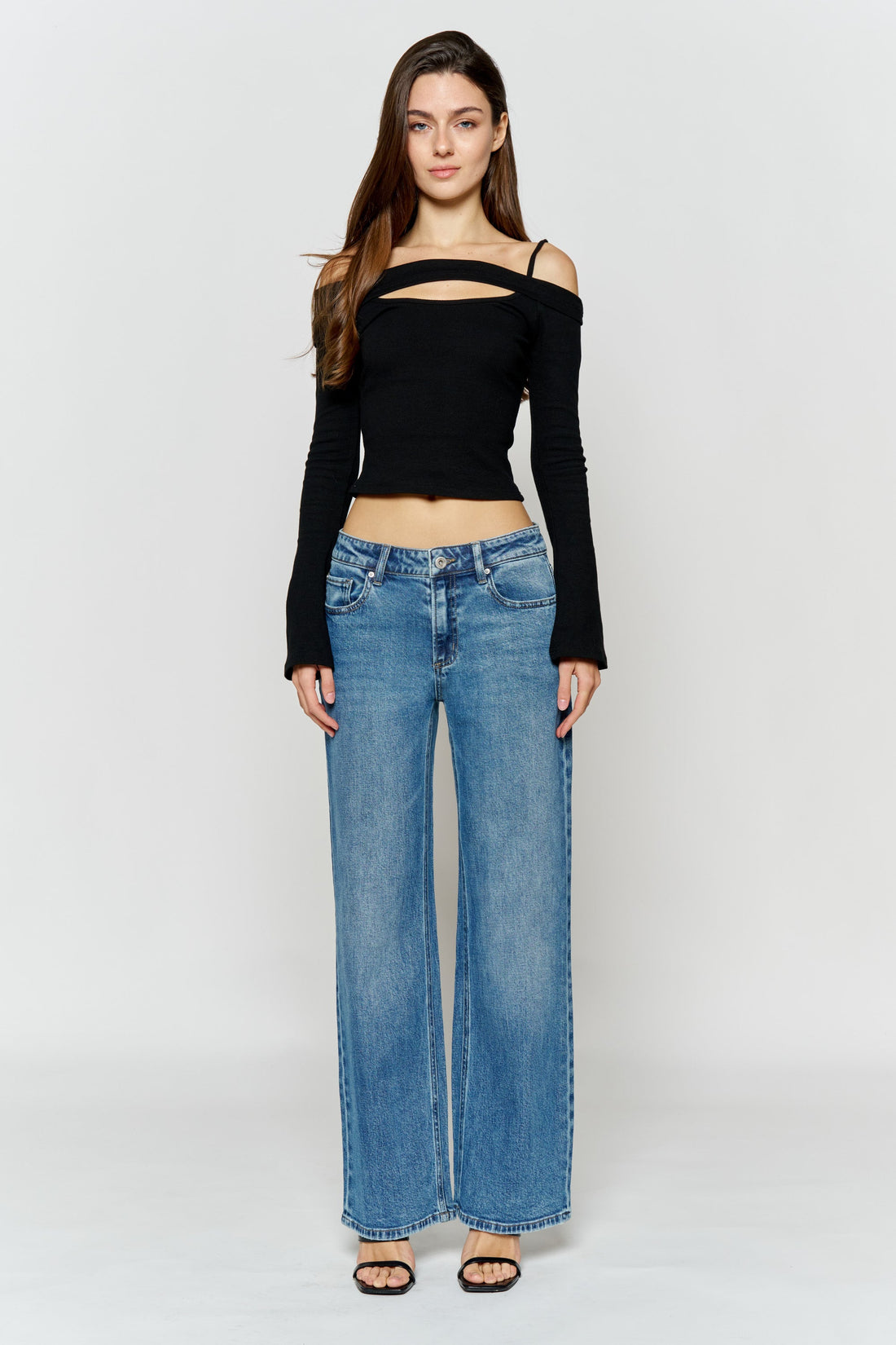 Mid Waist Relaxed Wide Leg Jeans