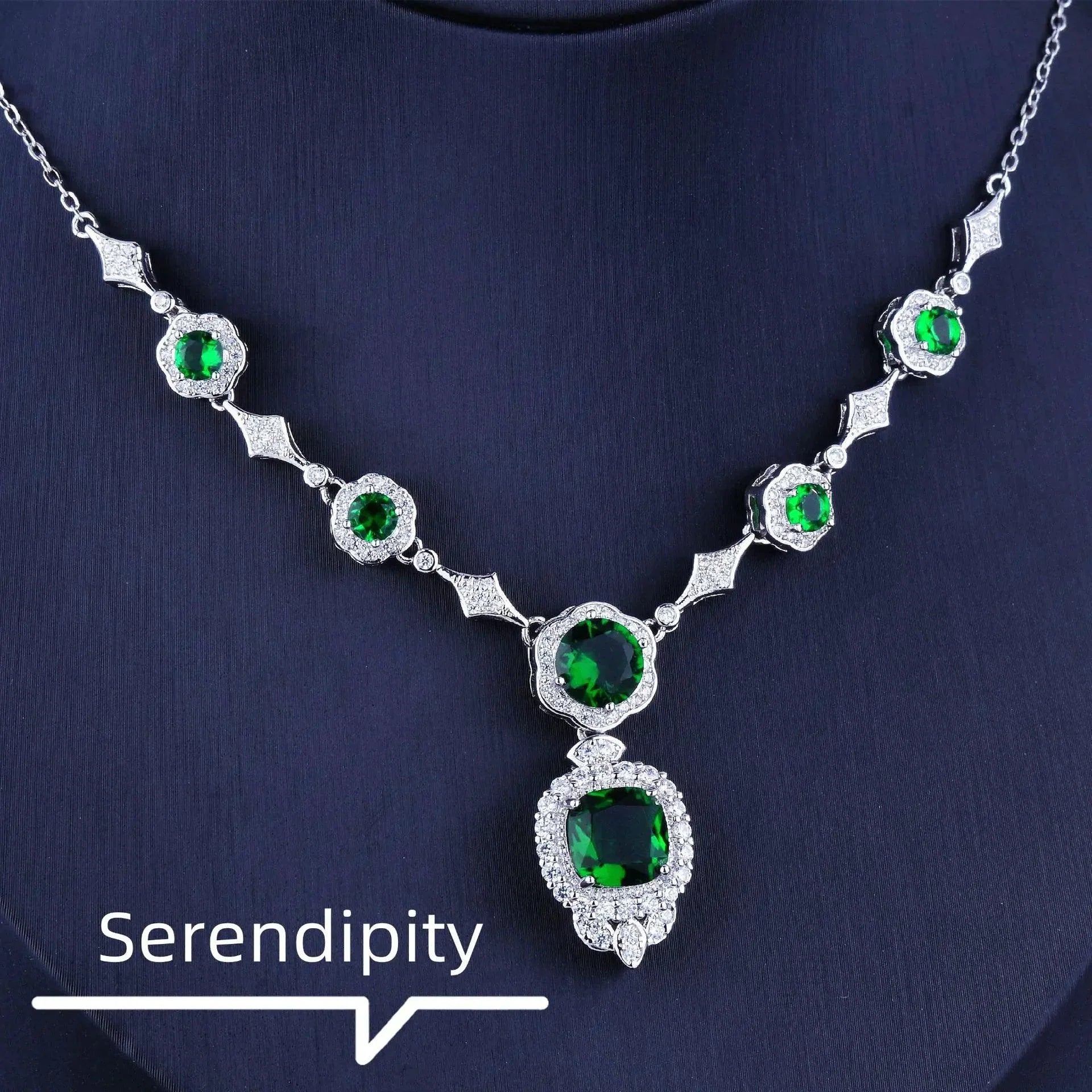 Emerald Elegance White Gold Necklace