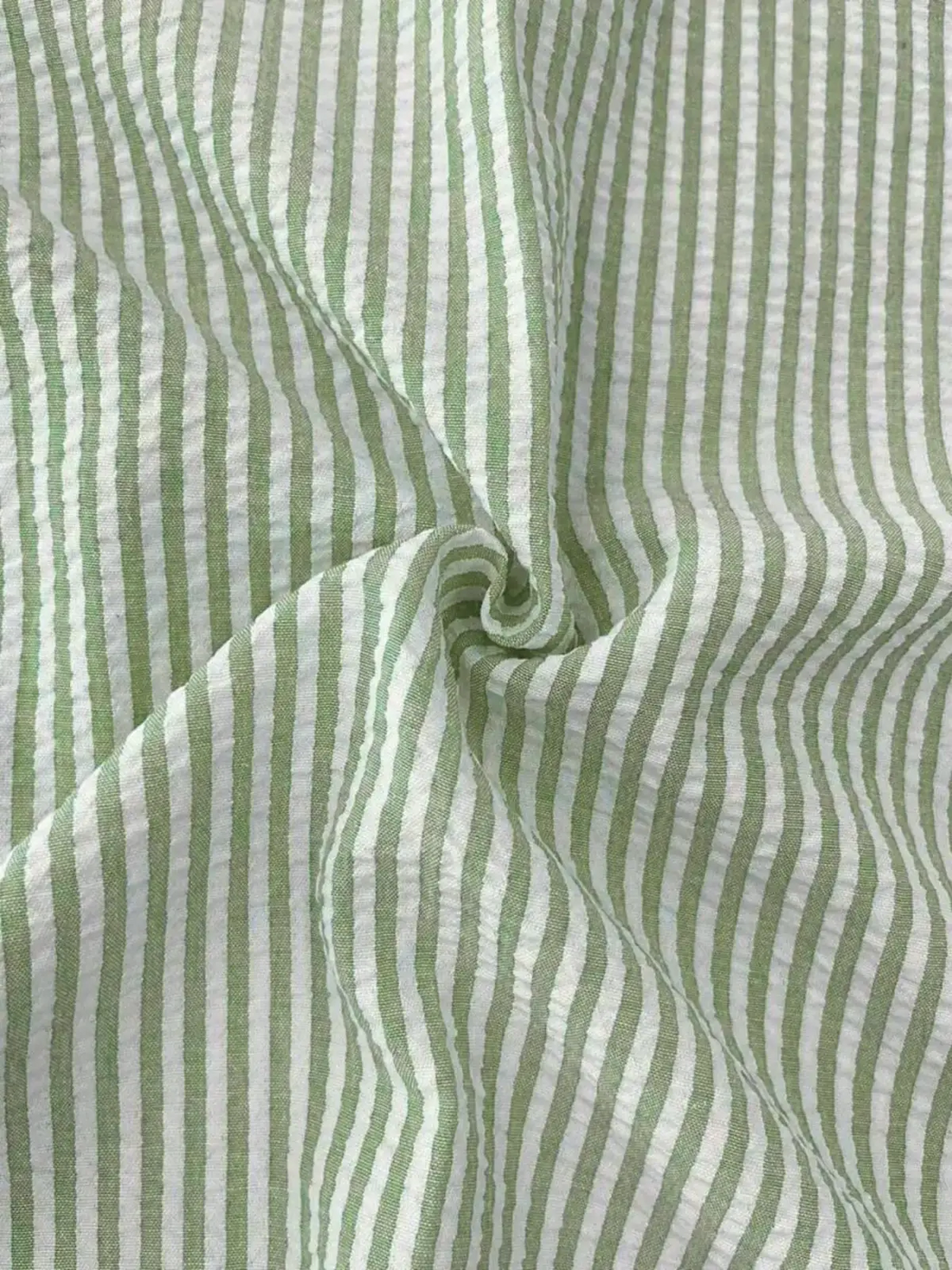 Men's Long Sleeve Striped Shirt with Loose Fit Stylish Comfortable Casual Wear for All Seasons Ideal for Outdoor Activities