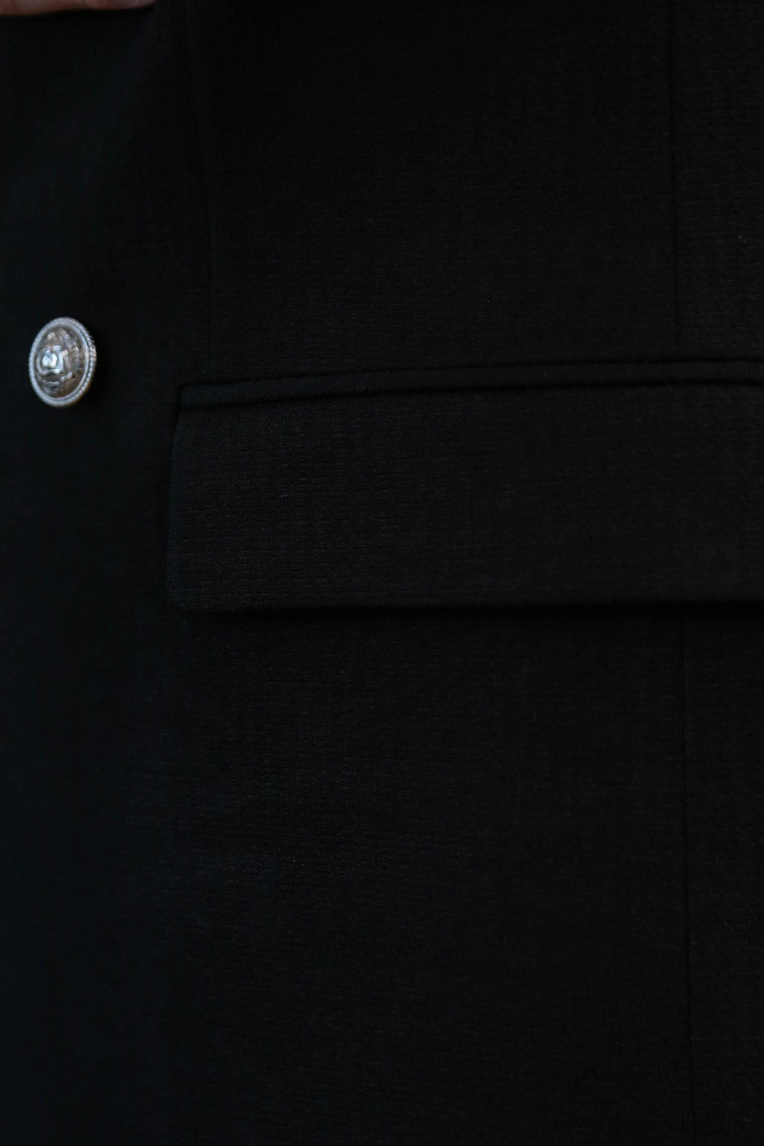 Black Solid Slim Fit Double-Breasted Blazer with Silver Metal Buttons – Wessi